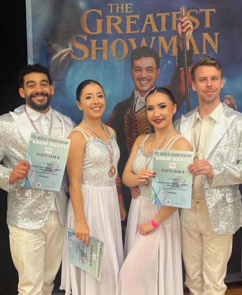 Strahlende Gewinner*innen im deutschen Team Ragazzi & Friends Productions (World Cup)
(von links) David Dörrheim, Isabell Böhnke, Laura Ladine Melahn & Moritz Appl